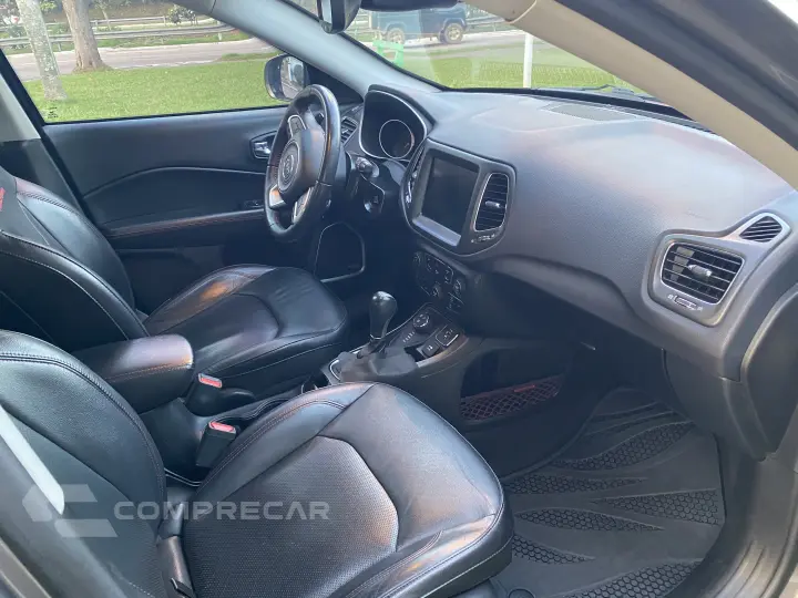 COMPASS 2.0 16V Trailhawk 4X4