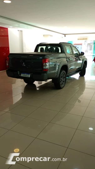 L200 TRITON 2.4 16V Turbo Outdoor HPE CD 4X4