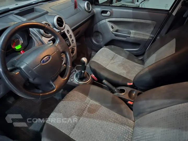 Fiesta Sedan SE 1.6 8V Flex 4p