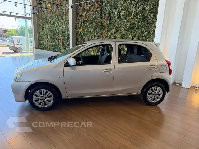 ETIOS HATCH - 1.3 X 16V 4P MANUAL
