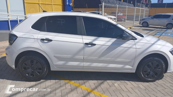 Polo Track 1.0 Flex 12V 5p