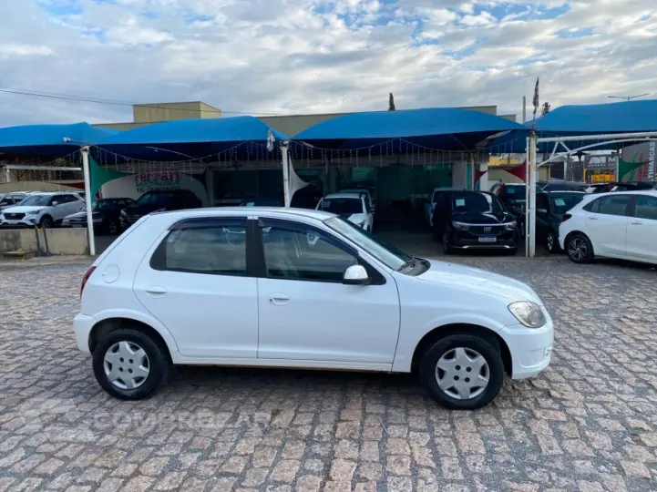 CELTA 1.0 MPFI LT 8V