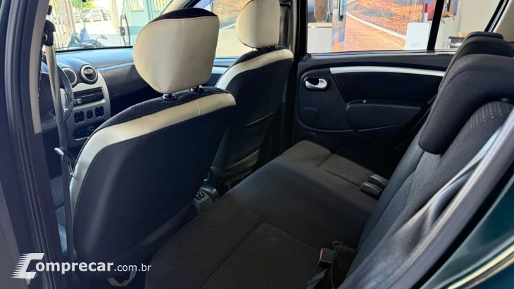SANDERO STEPWAY Hi-Flex 1.6 16V 5p