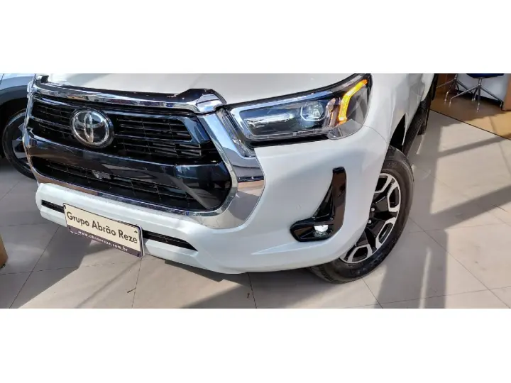 HILUX 2.8 D-4D TURBO DIESEL CD SRX 4X4 AUTOMÁTICO