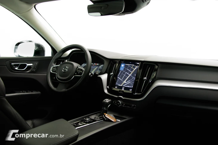XC60 2.0 D5 Momentum AWD Geartronic