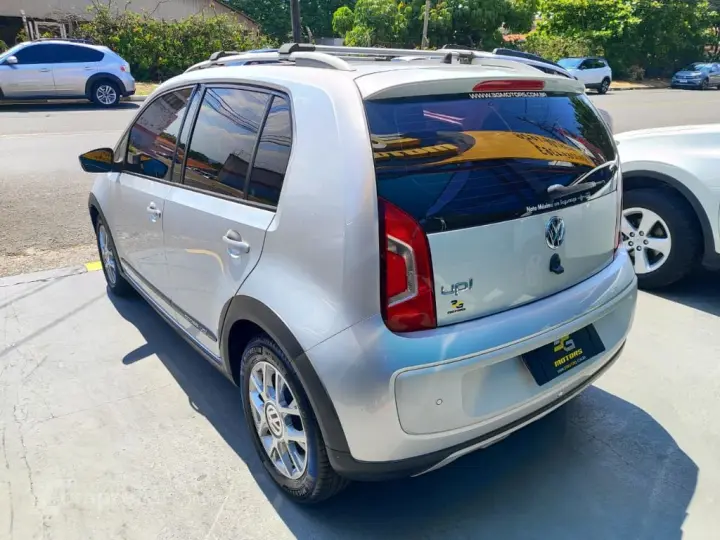 up! cross 1.0 T. Flex 12V 5p