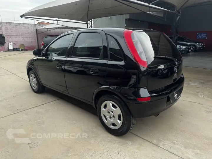 Corsa Hatch 1.0
