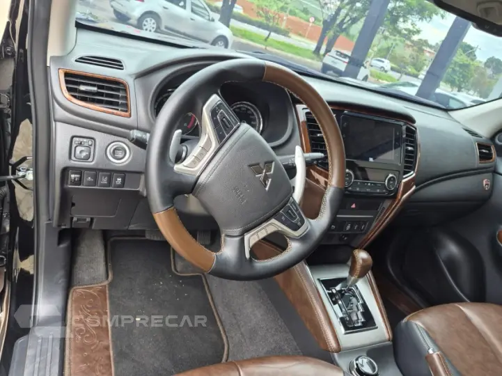 L200 TRITON 2.4 16V Turbo Sport Hpe-s Terra CD 4X4