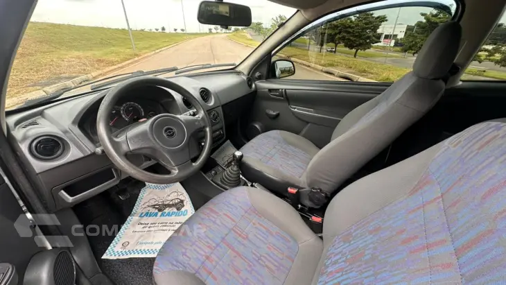 CELTA 1.0 MPFI Life 8V