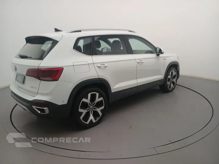 TAOS 1.4 250 TSI TOTAL FLEX HIGHLINE AUTOMÁTICO