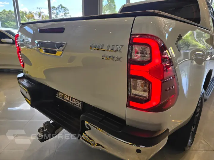 HILUX 2.8 D-4D TURBO DIESEL CD SRX 4X4 AUTOMÁTICO