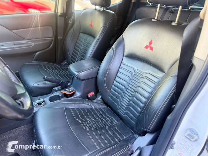L200 TRITON 2.4 16V Turbo Sport GLS CD 4X4