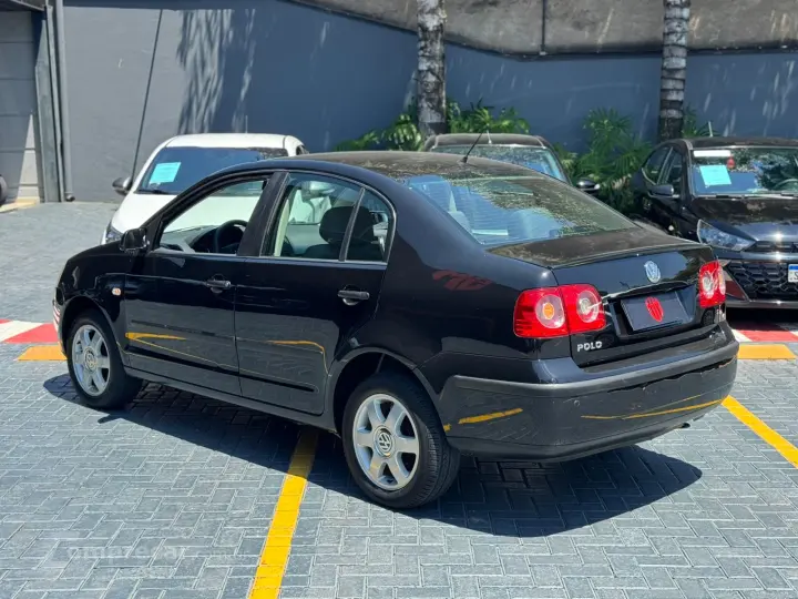 POLO SEDAN 1.6 MI 8V