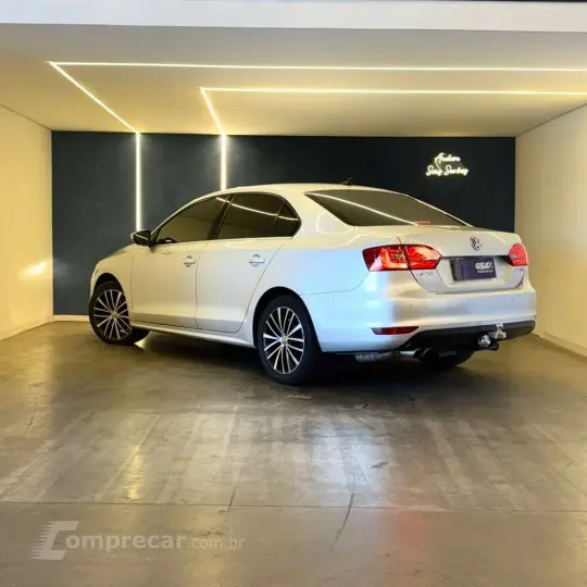 JETTA Highline 2.0 TSI 16V 4p Tiptronic