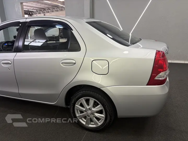 ETIOS 1.5 XLS Sedan 16V
