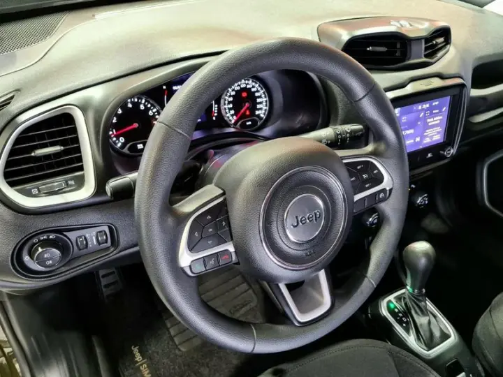 RENEGADE SPORT 1.8 4X2 FLEX 16V AUT.