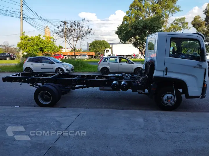 Delivery 11.180 Chassi