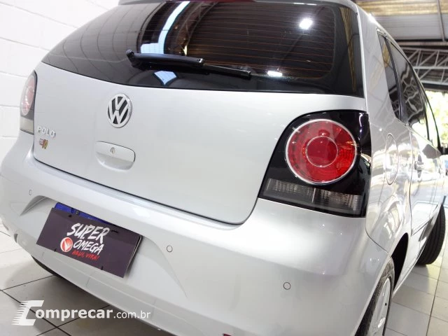 POLO - 1.6 MI 8V 4P MANUAL