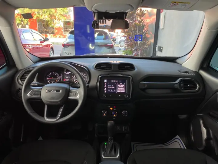 Renegade T270 1.3 TB 4x2 Flex Aut.