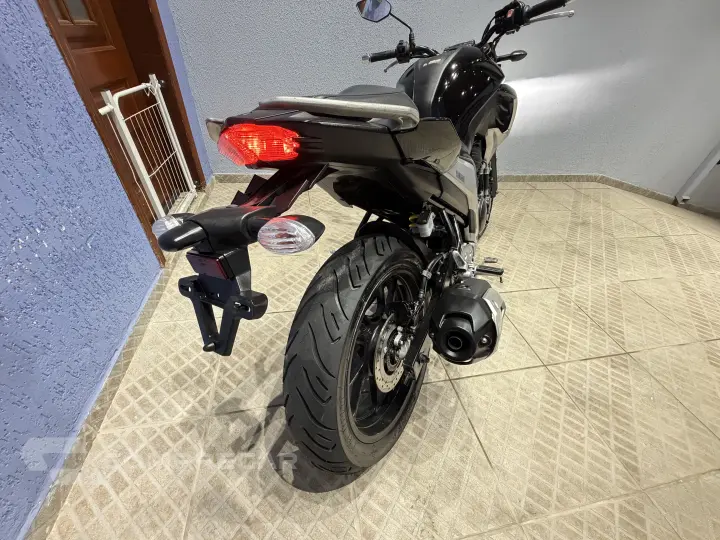 Fazer 250 FZ25