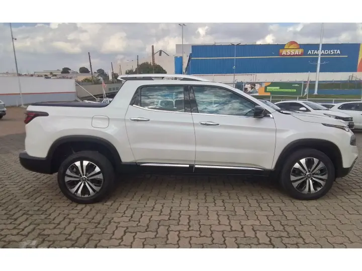 TORO 2.0 16V TURBO DIESEL VOLCANO 4WD AT9