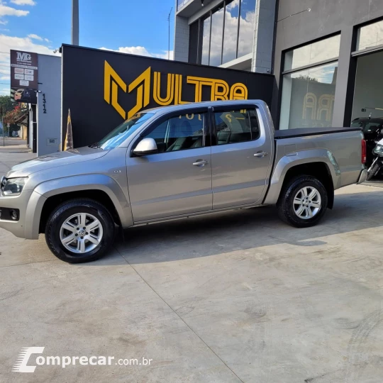 AMAROK Trendline CD 2.0 TDI 4X4 Dies Aut