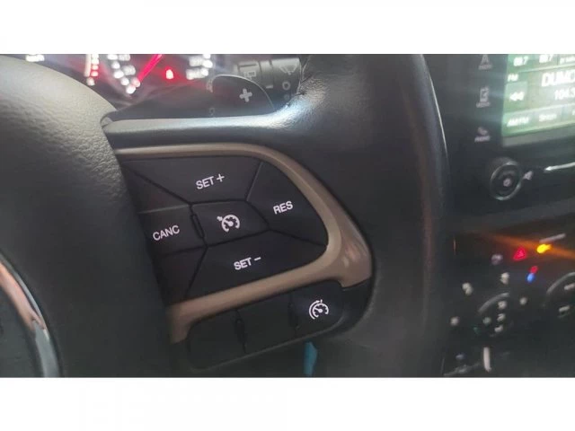 RENEGADE - 1.8 16V LONGITUDE 4P AUTOMÁTICO