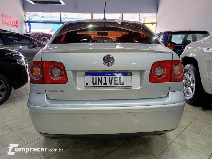 POLO SEDAN 1.6 MI 8V