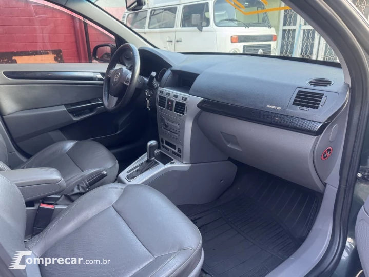 Vectra Sedan 2.0 4P COLLECTION
