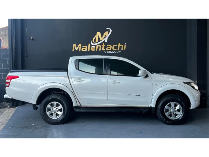 L200 TRITON 2.4 16V TURBO DIESEL SPORT GLS CD 4P 4X4 AUTOMÁT