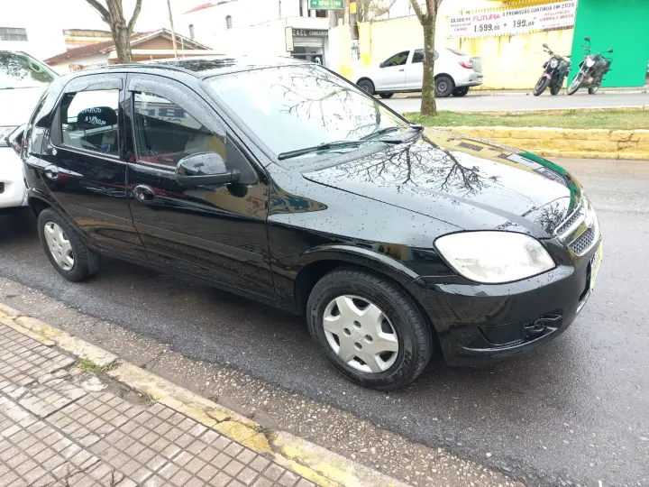 CELTA 1.0 MPFI LT 8V