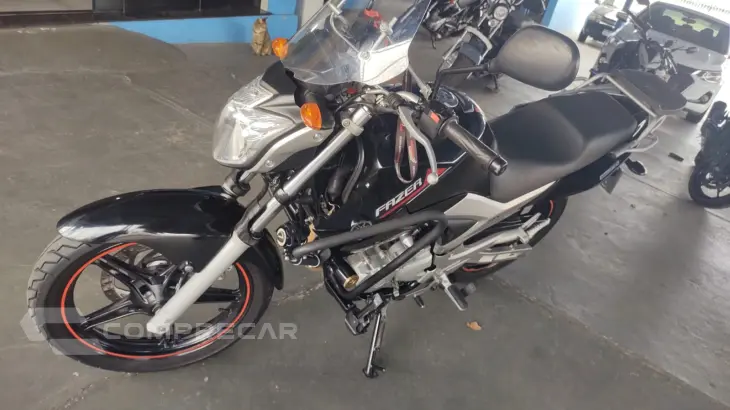 Fazer  250