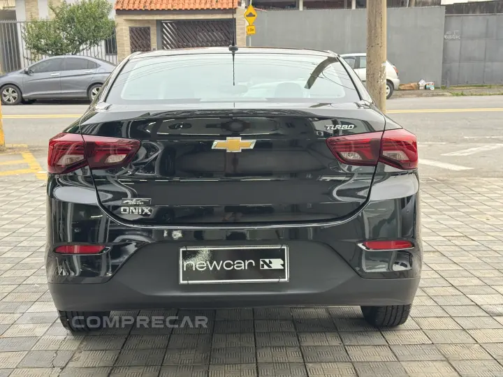 ONIX SEDAN Plus 1.0 12V TB Flex Aut.