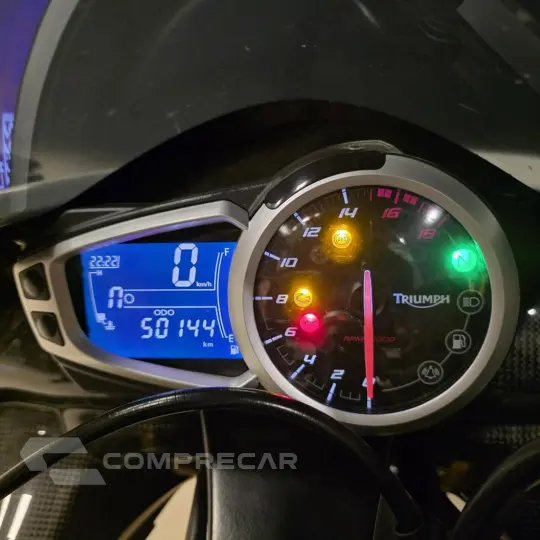 DAYTONA 675R