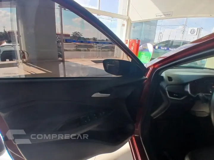 Onix Hatch 1.0 12V 4P FLEX LT