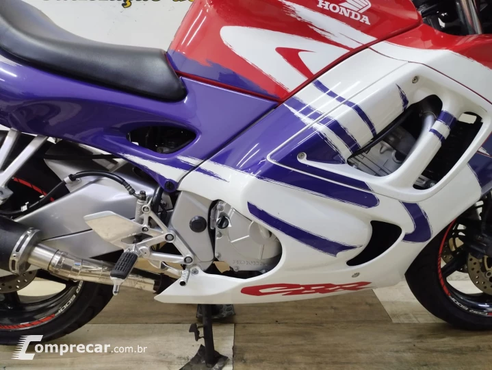 CBR 600 F