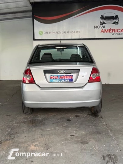 Fiesta Sed. Personnalité 1.0 8V 4p