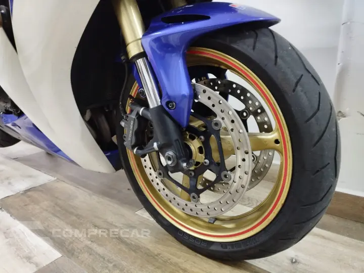 CBR 1000 FIREBLADE RR