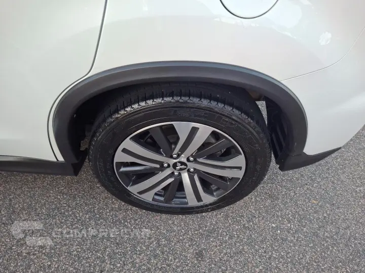 OUTLANDER 2.0 MIVEC FLEX SPORT HPE AWD AUTOMÁTICO