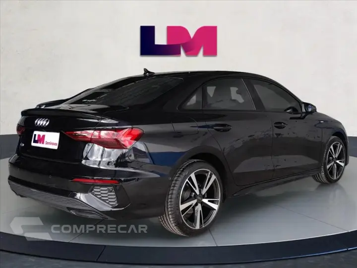 A3 2.0 40 TFSI MHEV SEDAN PERFORMANCE BLACK S-TRO