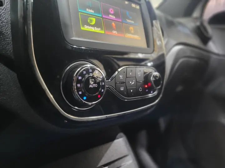 CAPTUR Intense 2.0 16V Flex 5p Aut.