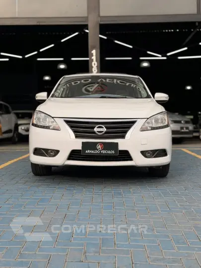 Sentra UNIQUE 2.0 Flex Fuel 16V Aut.