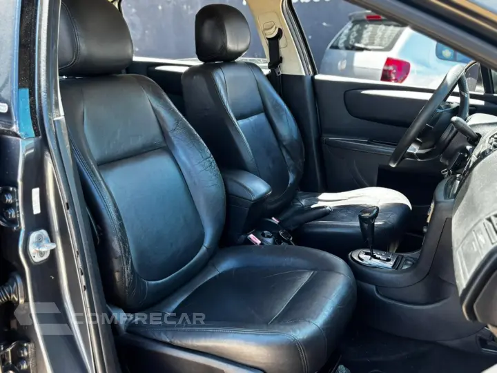 C4 Pallas Exclusive 2.0 16V (flex) (aut)
