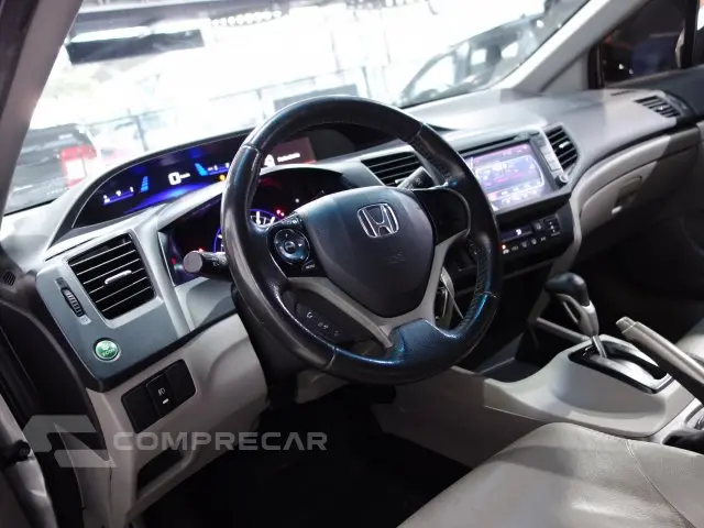 CIVIC - 1.8 LXS 16V 4P AUTOMÁTICO