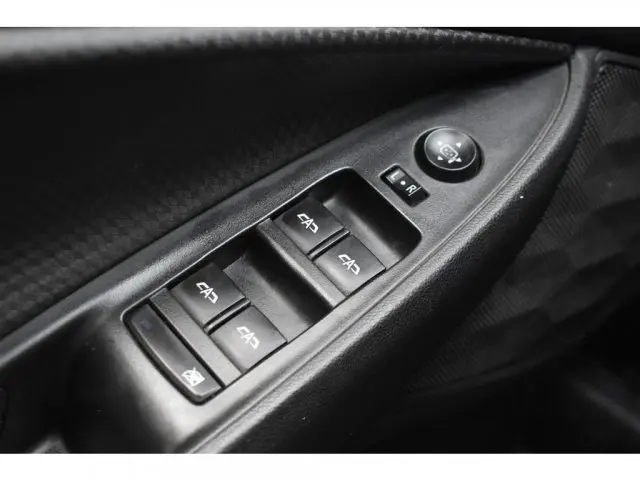 ONIX - 1.0 TURBO PLUS LTZ AUTOMÁTICO