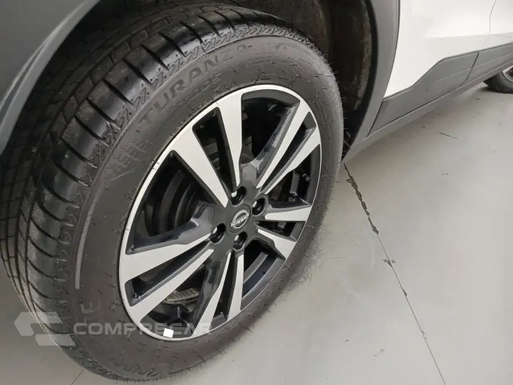 KICKS PLAY 1.6 16V FLEXSTART SENSE XTRONIC