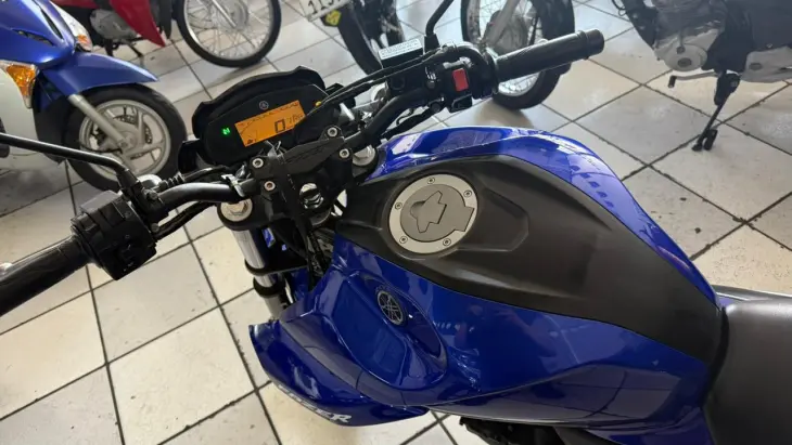 FZ25 ABS