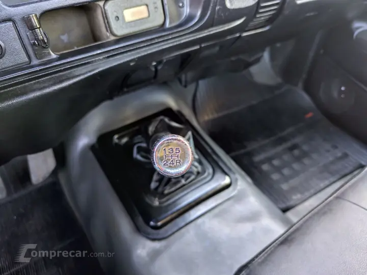 SILVERADO 4.2 D-20 4X2 CS 18V TURBO INTERCOOLER DIESEL 2P MA