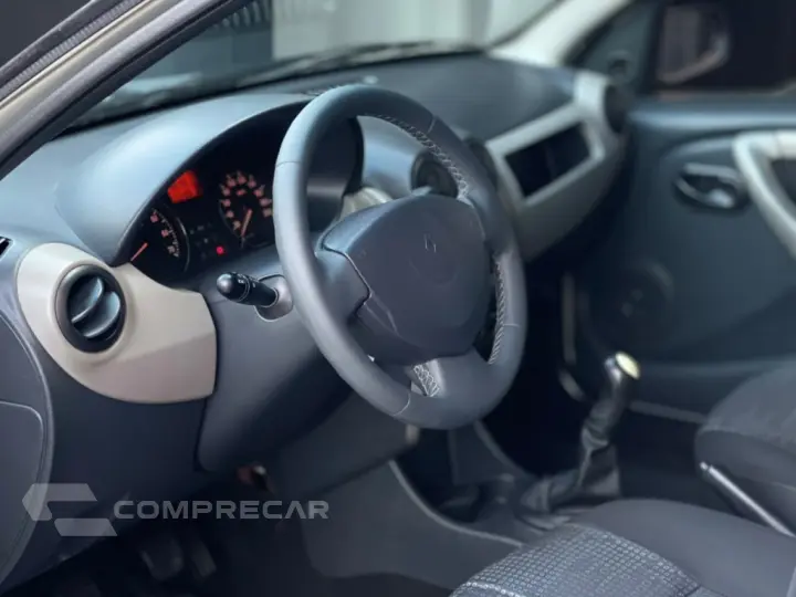 SANDERO 1.6 EXPRESSION 8V FLEX 4P MANUAL