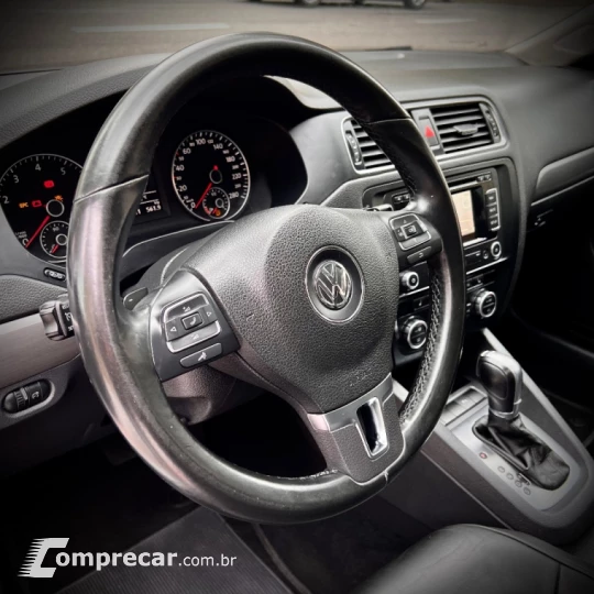JETTA 2.0 TSI Highline 211cv